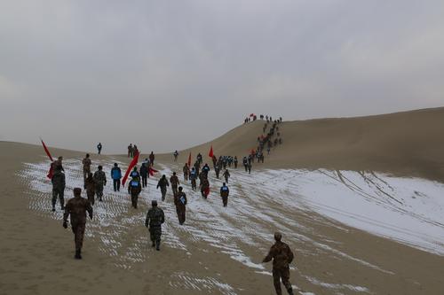 中国新疆兵团沙海老兵节