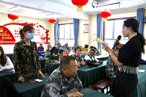 现场观众参与答题