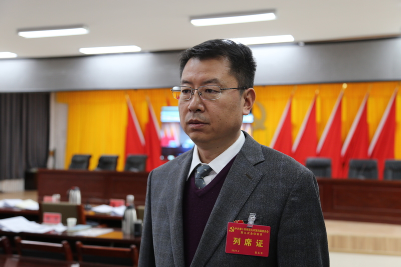 一牧场党委书记、政委陈力接受采访