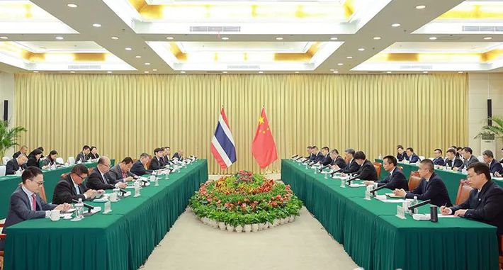 马兴瑞会见泰国副总理普坦