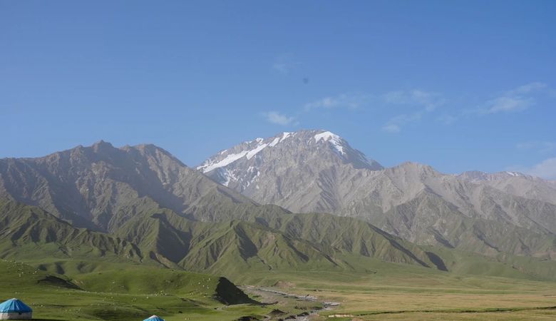 昆仑雪山草原，自然天地画卷