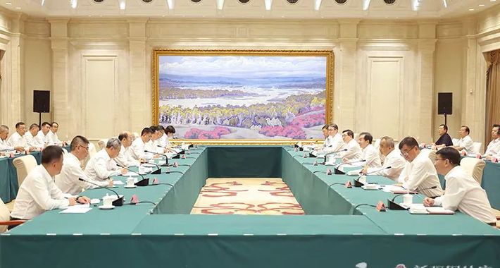 自治区与中国石油天然气集团合作机制第三次会议在乌鲁木齐举行