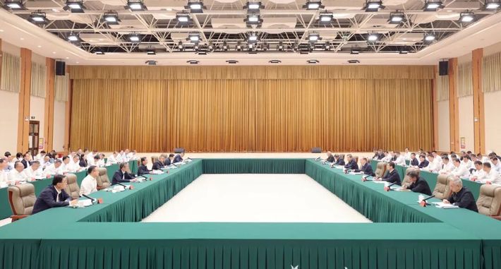 广东省党政代表团来疆考察对接对口支援与合作发展工作