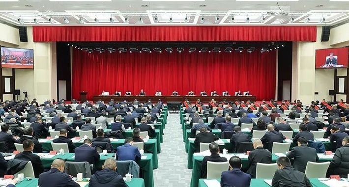 自治区驻村工作会议召开