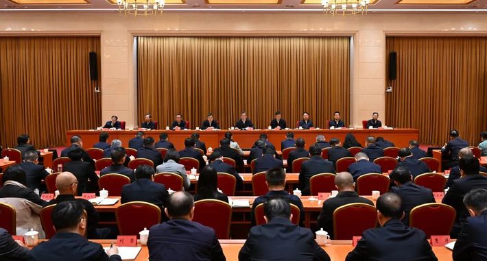 何忠友在八届兵团党委第八轮巡视集中反馈会议上强调 不折不扣抓好巡视整改工作 以整改实效推动高质量发展