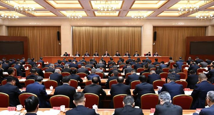 兵团党委经济工作会议召开 