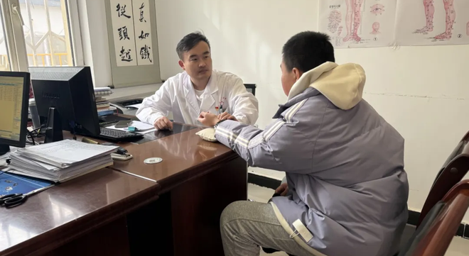 昆玉榜样 | 赞！师市艾乐松获评2026年度“新时代青年先锋” 