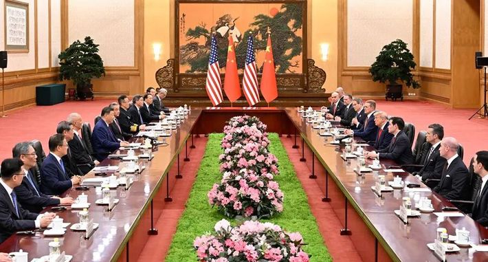 习近平同美国总统特朗普会谈 