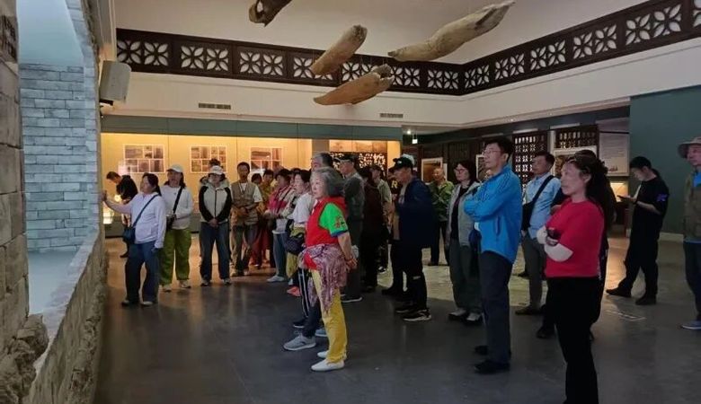 小长假新疆文旅消费多点开花