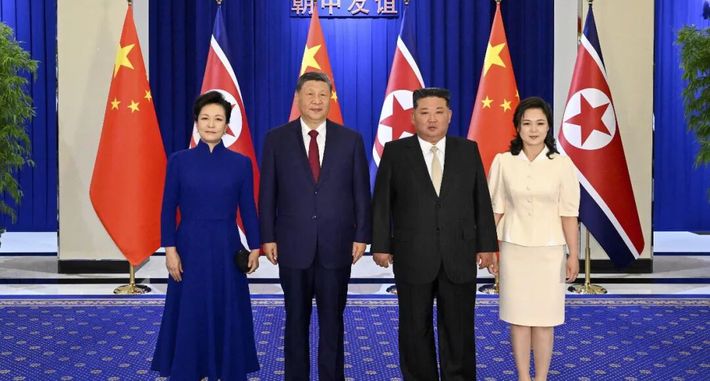 习近平出席金正恩举行的欢迎宴会