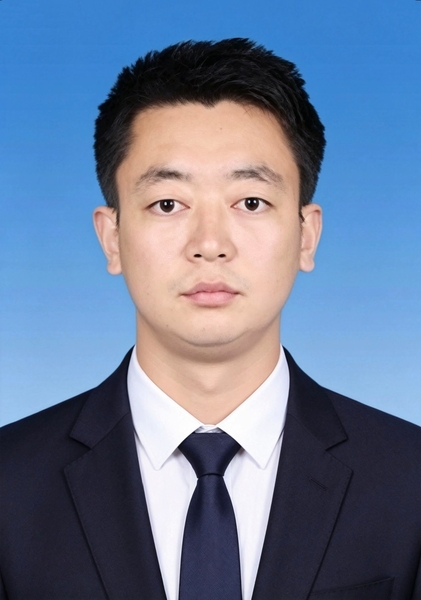 董泽成
